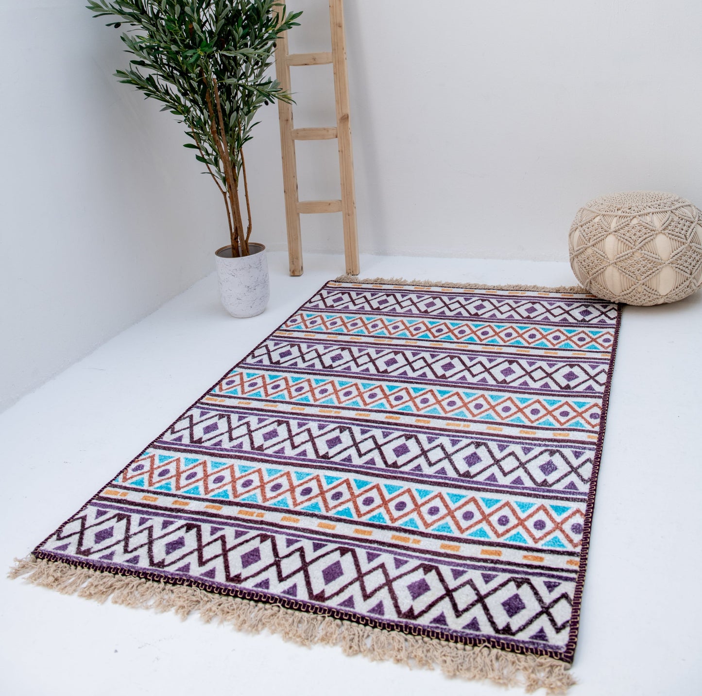 Heritage Motif Rug - Faux Silk- Rectangle