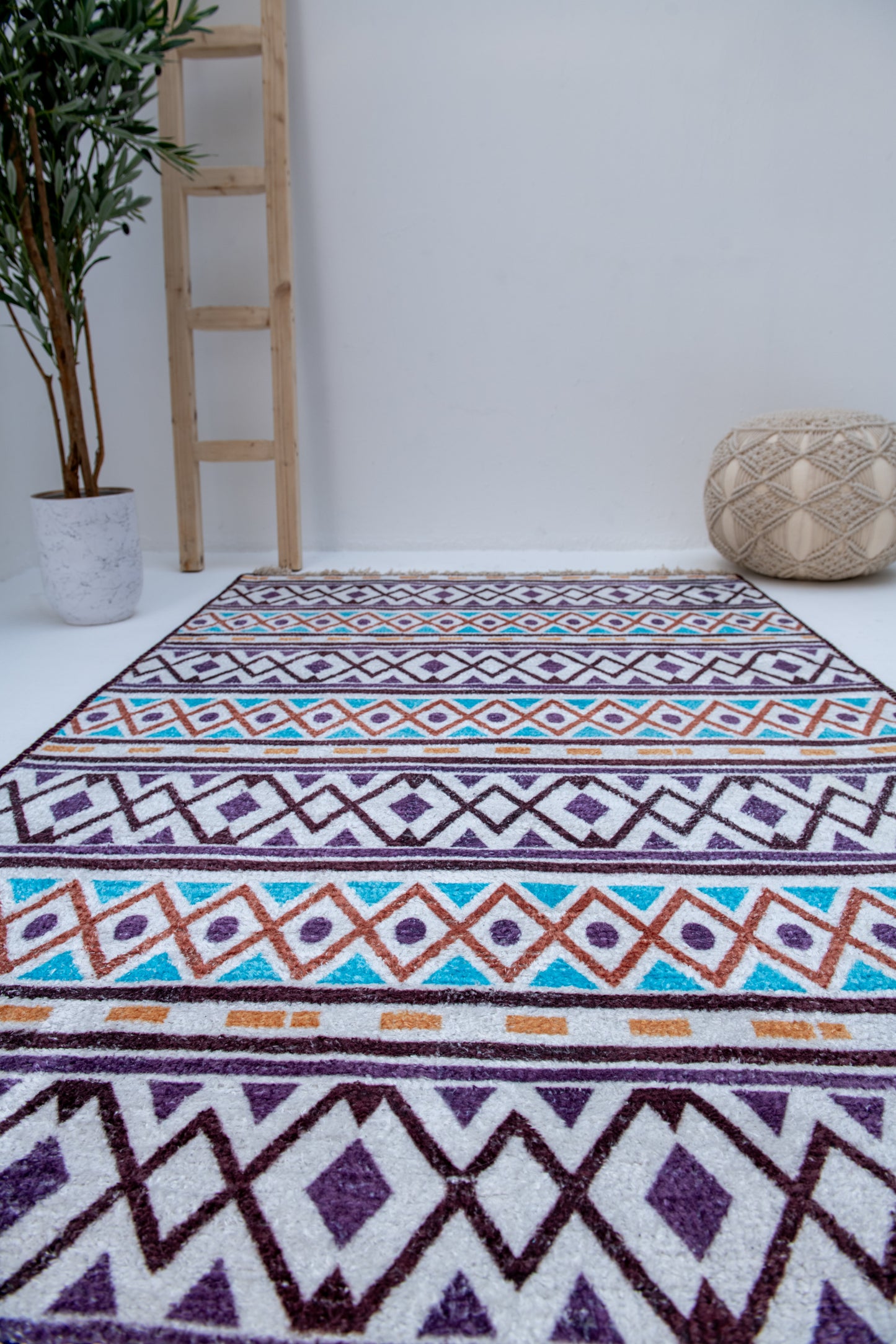 Heritage Motif Rug - Faux Silk- Rectangle