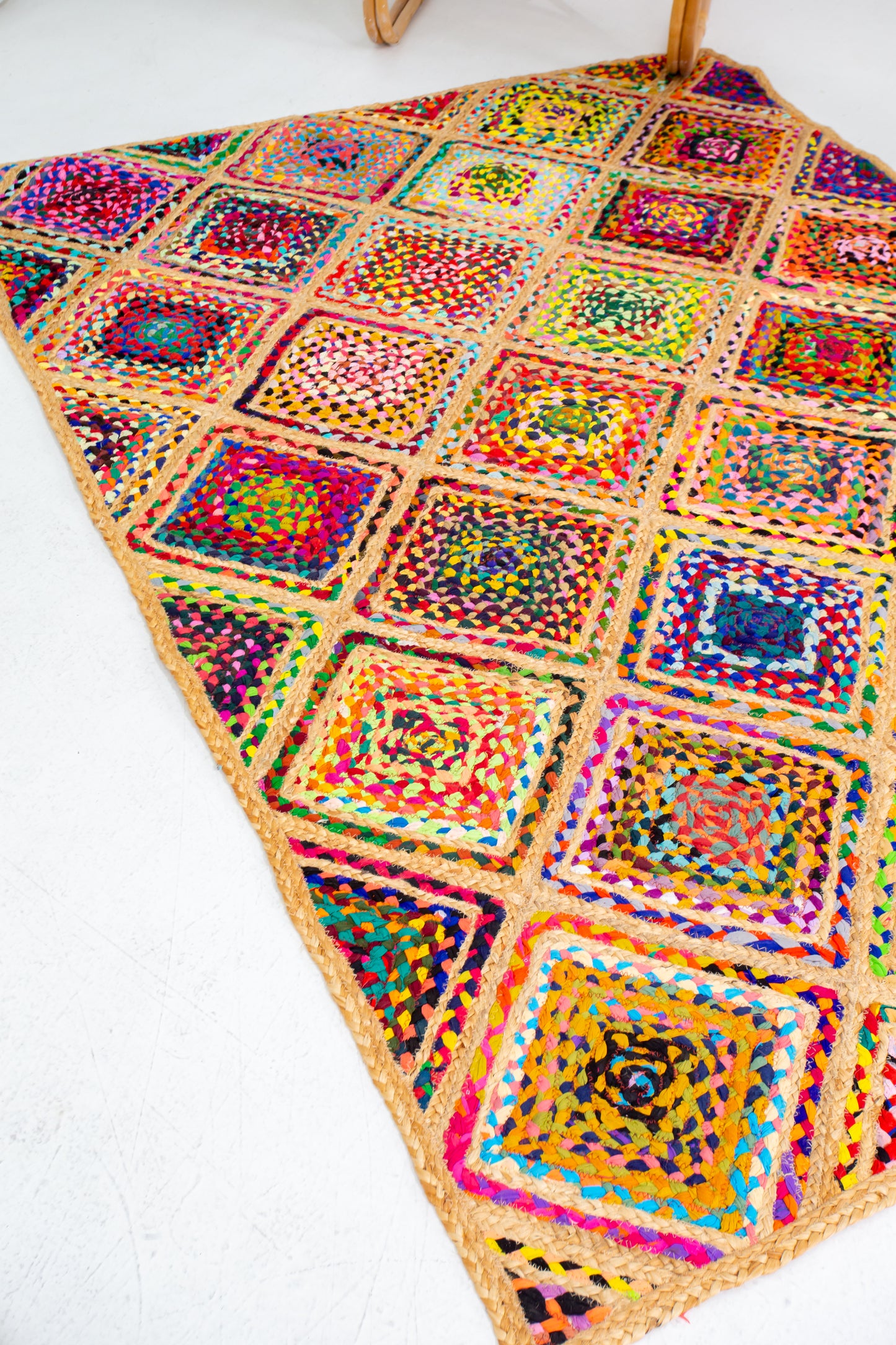 Contemporary Handmade Braided Rug - Jute and Chindi - Colorful Diamond