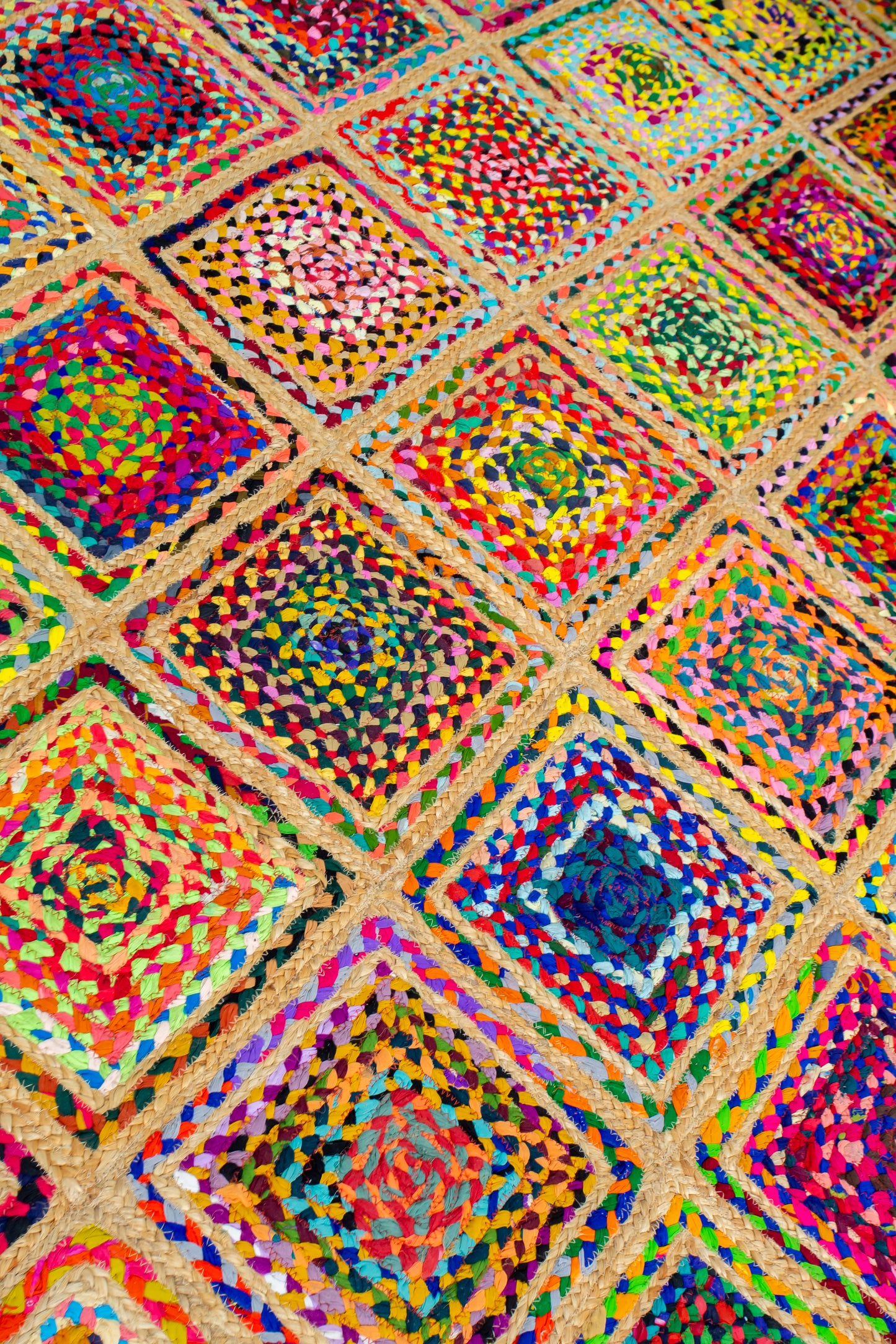 Contemporary Handmade Braided Rug - Jute and Chindi - Colorful Diamond