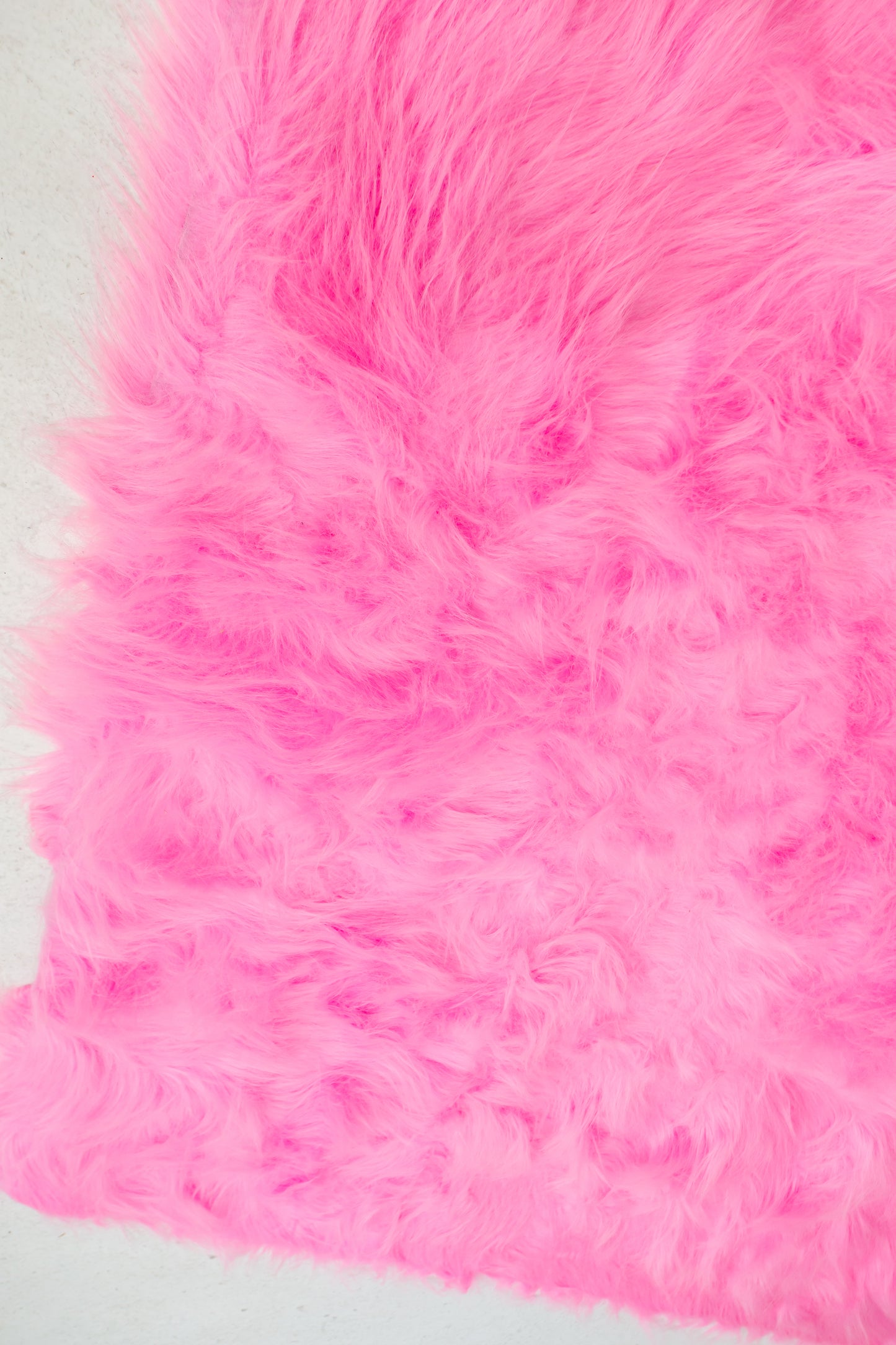 Sumptuous Fluffy Fur Carpet - Premium Long Fur - Pink