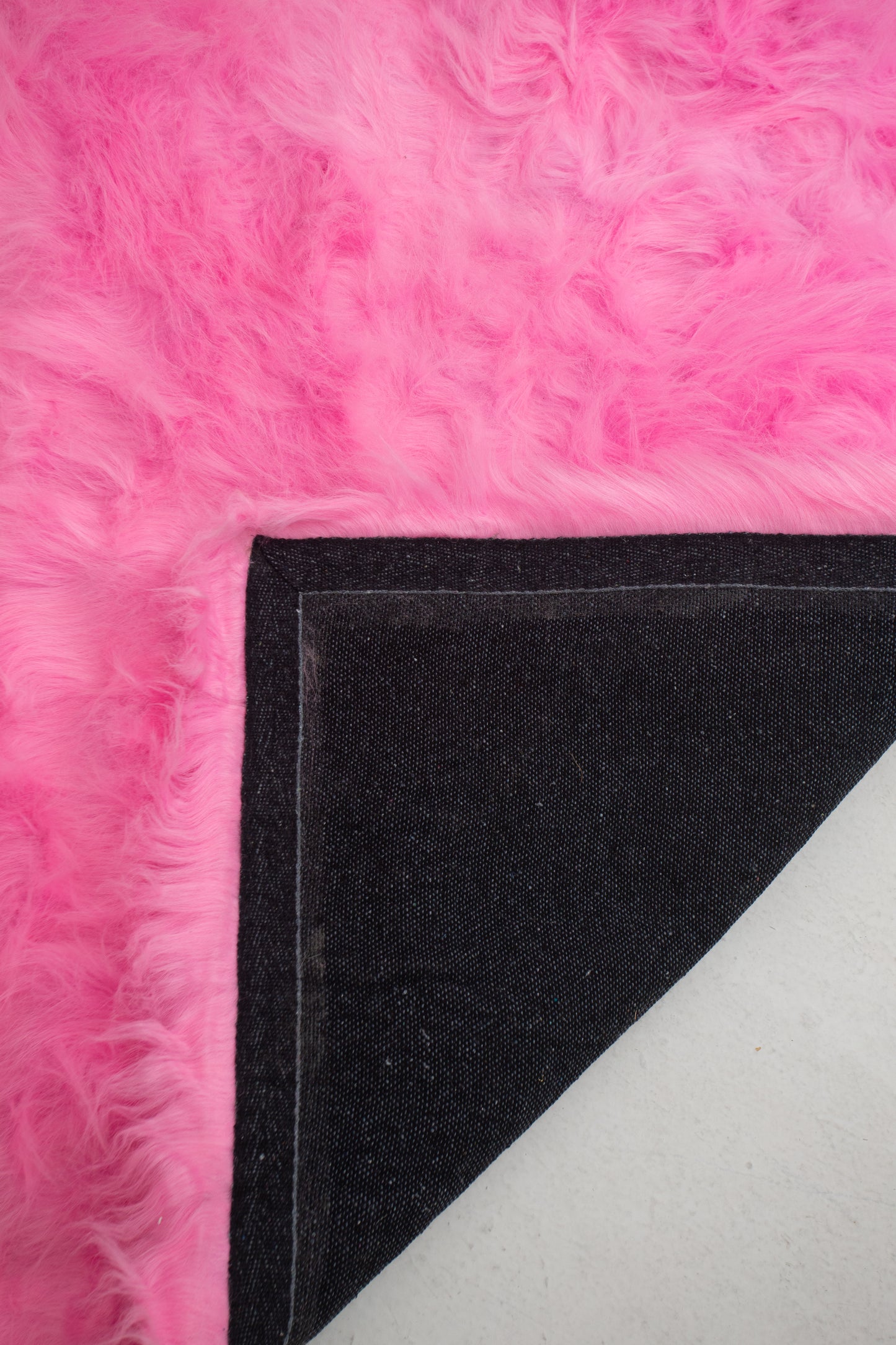 Sumptuous Fluffy Fur Carpet - Premium Long Fur - Pink